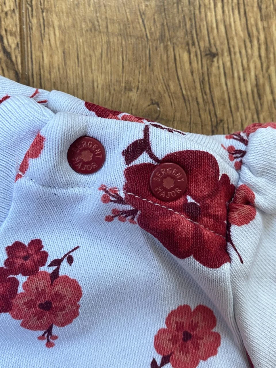 Sergent Major sweatshirt 4 years white with red flowers – Raised embroidery "Red Poppy" – photo 6